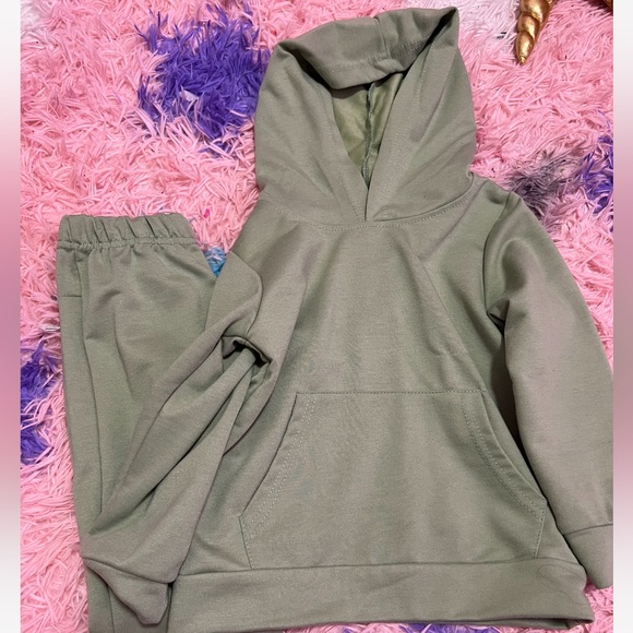 Toddler two piece 3t - Picture 1 of 2